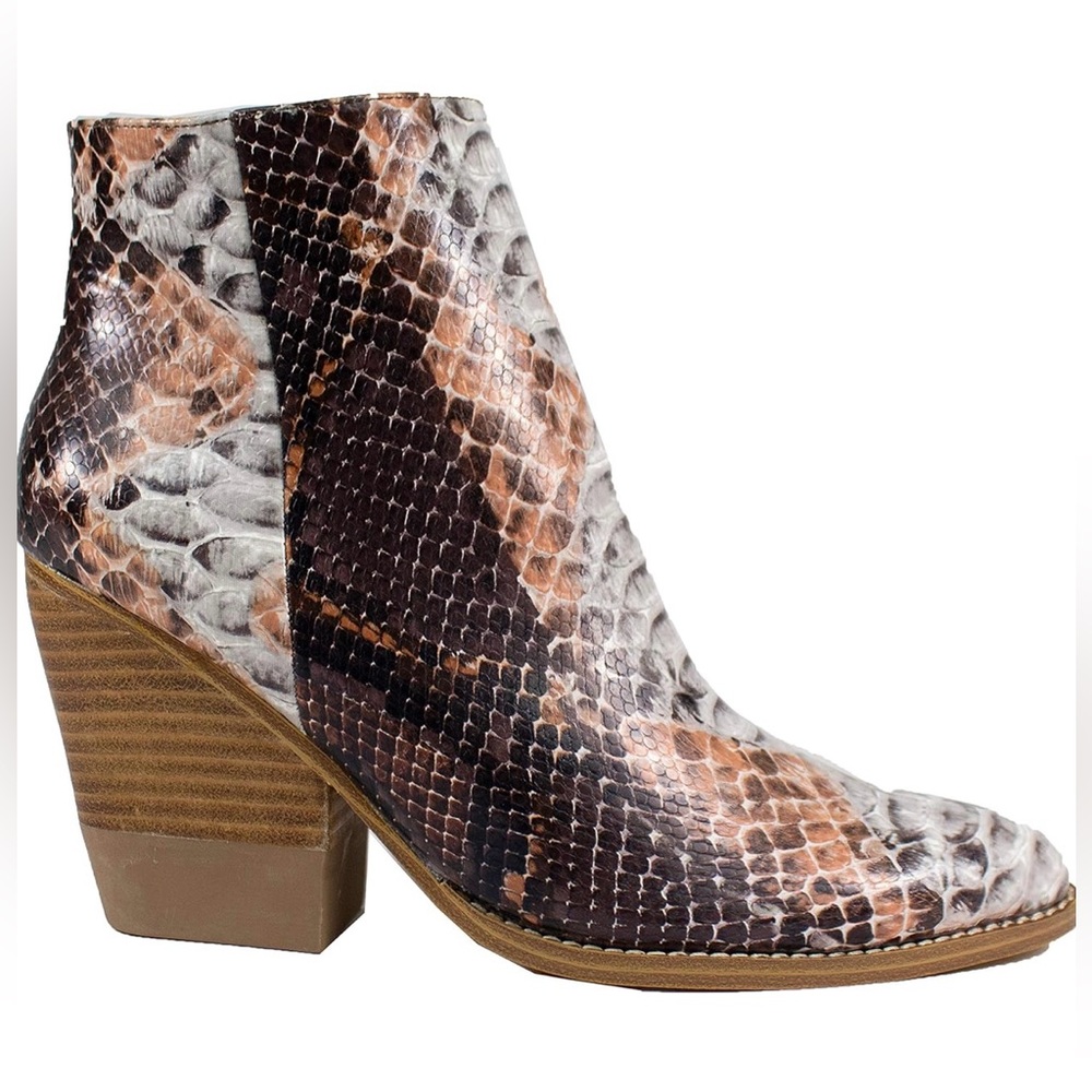 ARiderGirl Women's bootie Kathy Tall Stacked Heel Ankle Boots snake print